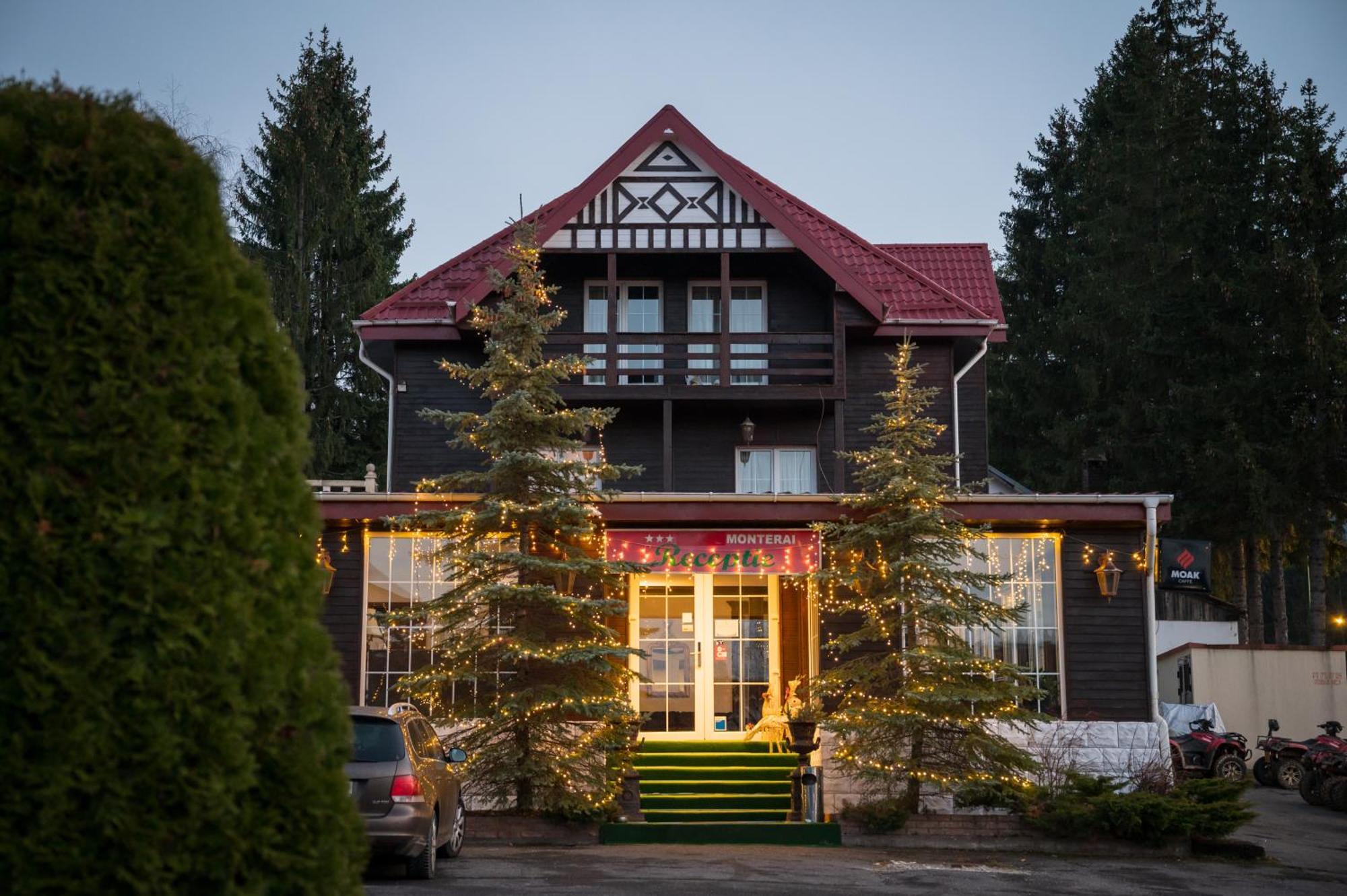 蒙特拉宜酒店 波亚纳布拉索夫 外观 照片